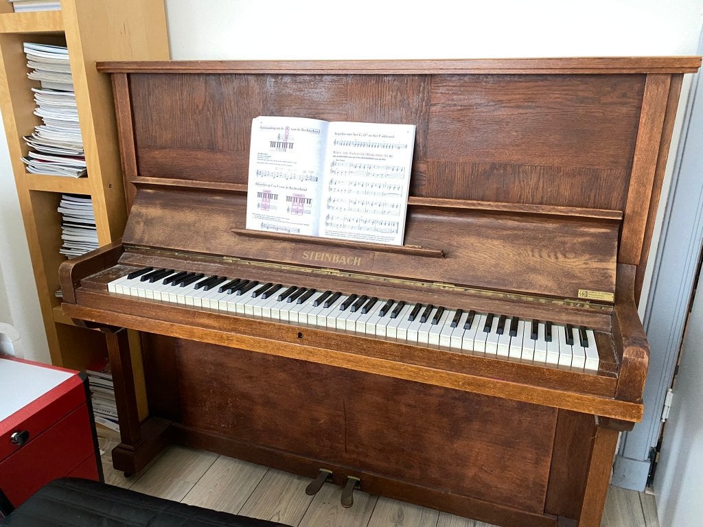 Steinbach piano, Muziek en Instrumenten, Ophalen, Gebruikt, Bruin, Piano
