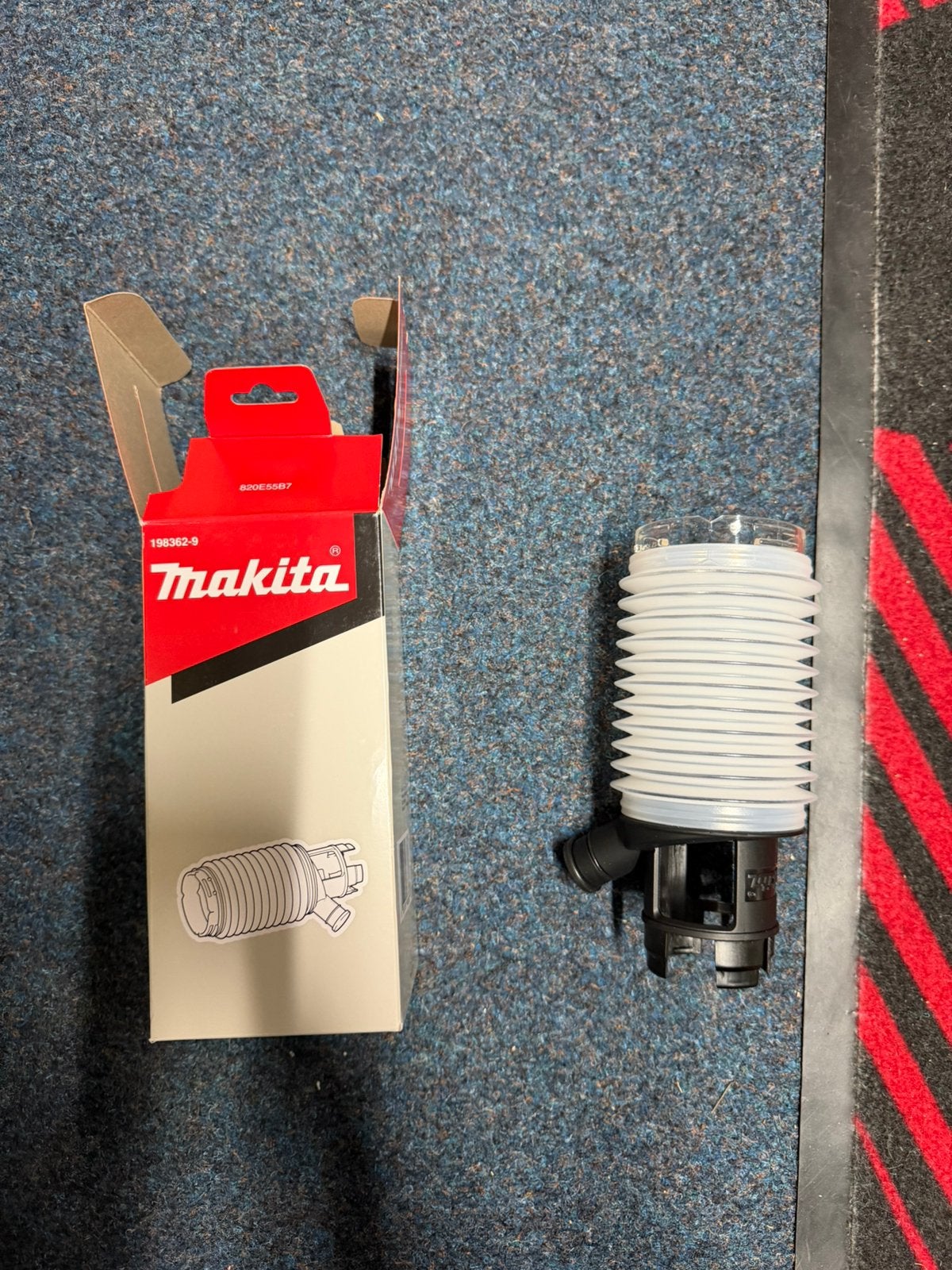 NIEUW stofzuigadapter Makita, Ophalen of Verzenden, Nieuw, Boor- en/of Breekhamer