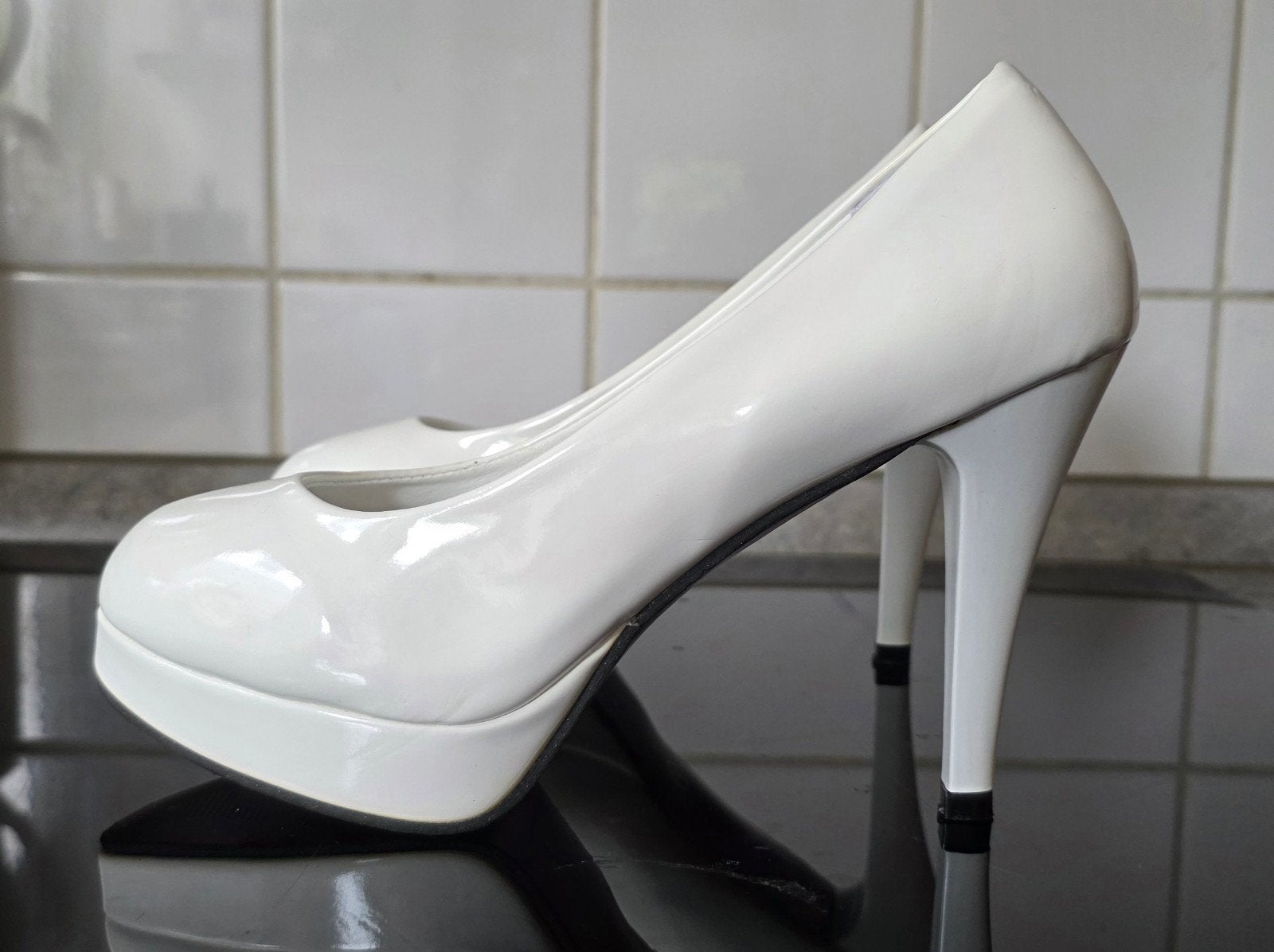 Witte pumps met plateauzool - Maat 40, Verzenden, Zo goed als nieuw, Wit