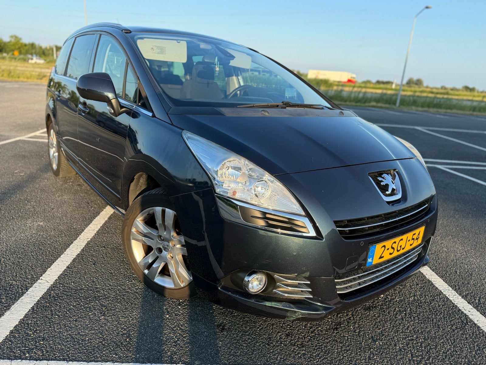 Peugeot 5008 1.6 THP 7P/APK JULI 2027/PANO/NAP/FULL, Auto's, Peugeot, Voorwielaandrijving, Blauw, Bedrijf, Handgeschakeld