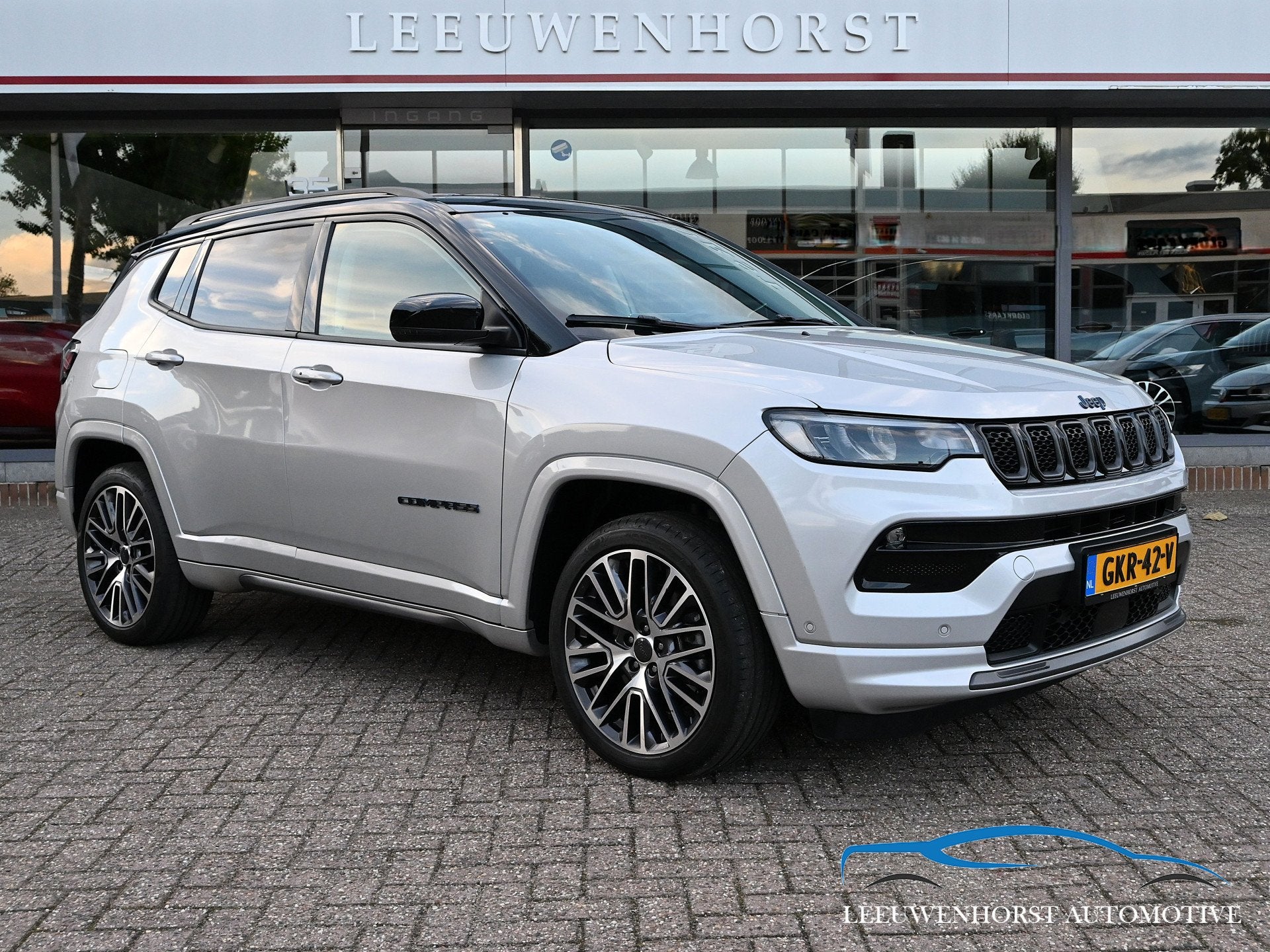 Jeep Compass 4xe 240 Plug-in Hybrid Electric S, camera, leer, Automaat, Euro 6, Bedrijf, Vierwielaandrijving