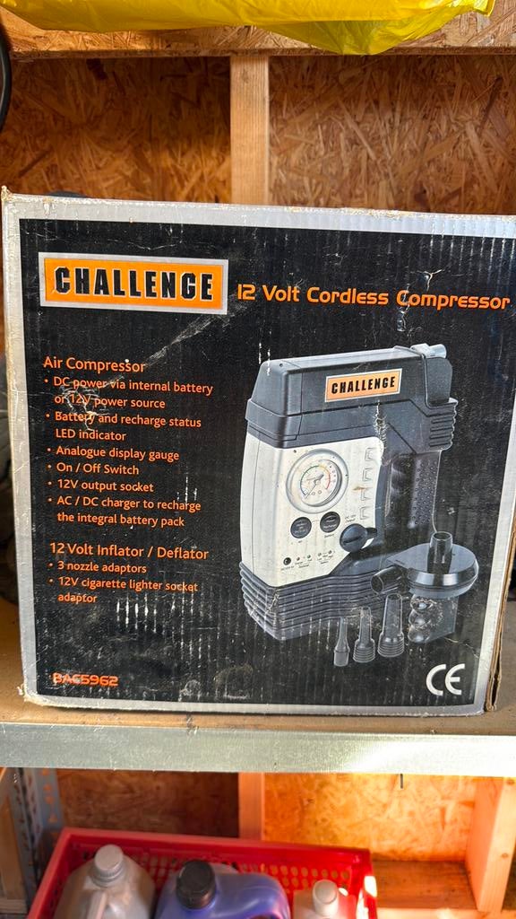 Draadloze compressor, Ophalen, Zo goed als nieuw, Elektrisch, Bovenfrees