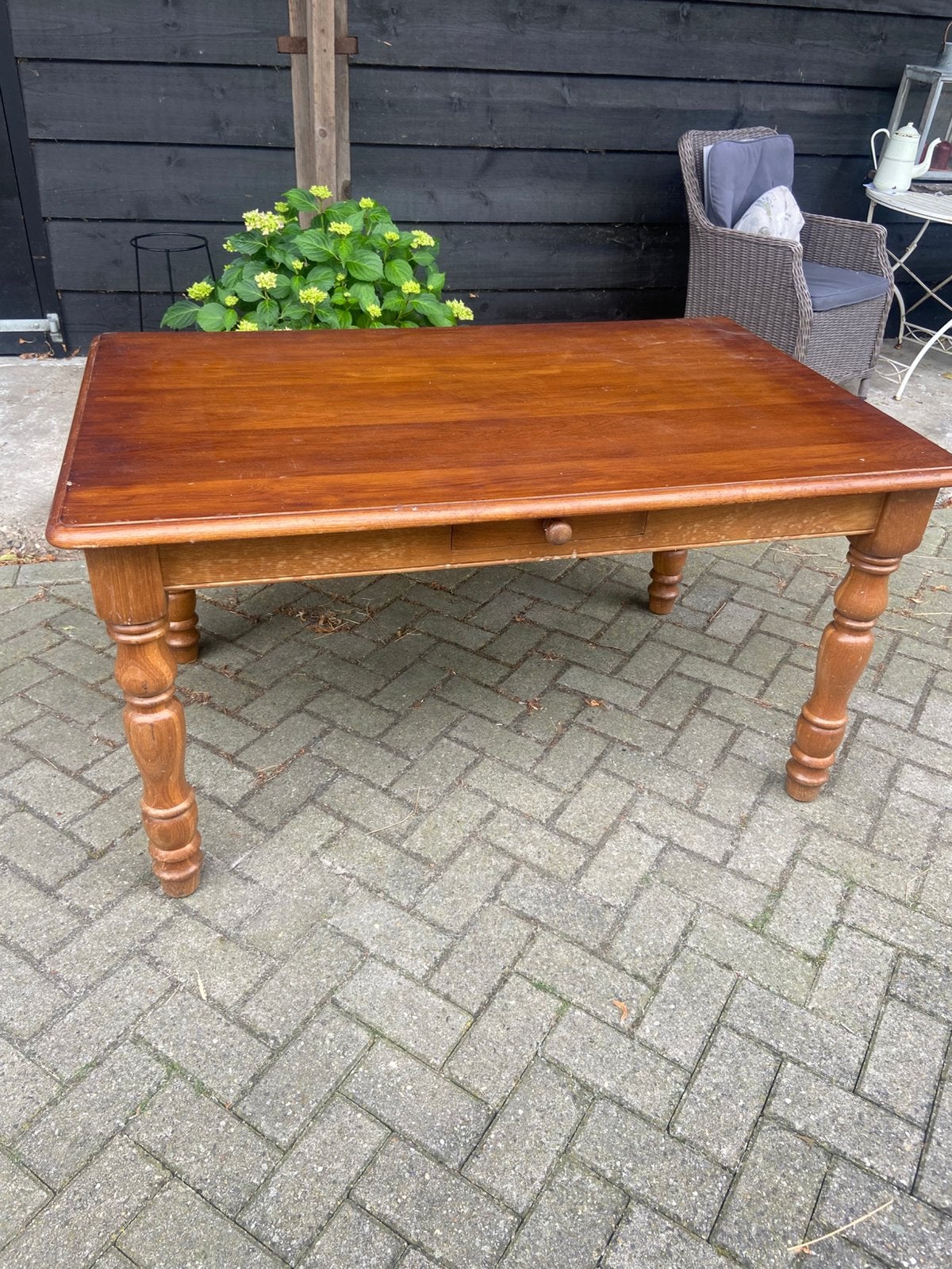 Grenen tafel, Ophalen