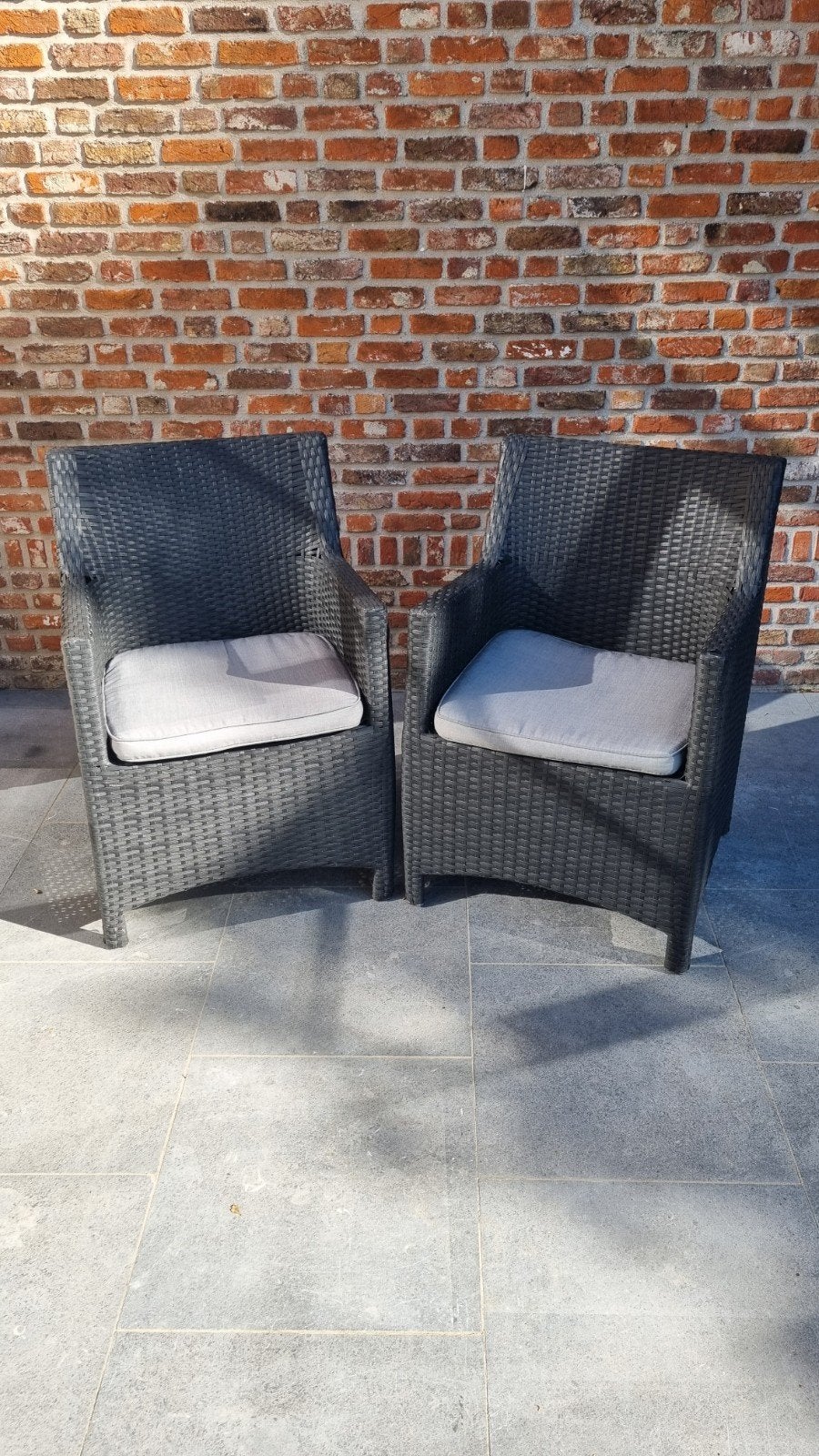 Twee Wicker Tuinstoelen met Kussens - Zo goed als nieuw, Ophalen, Zo goed als nieuw, Wicker
