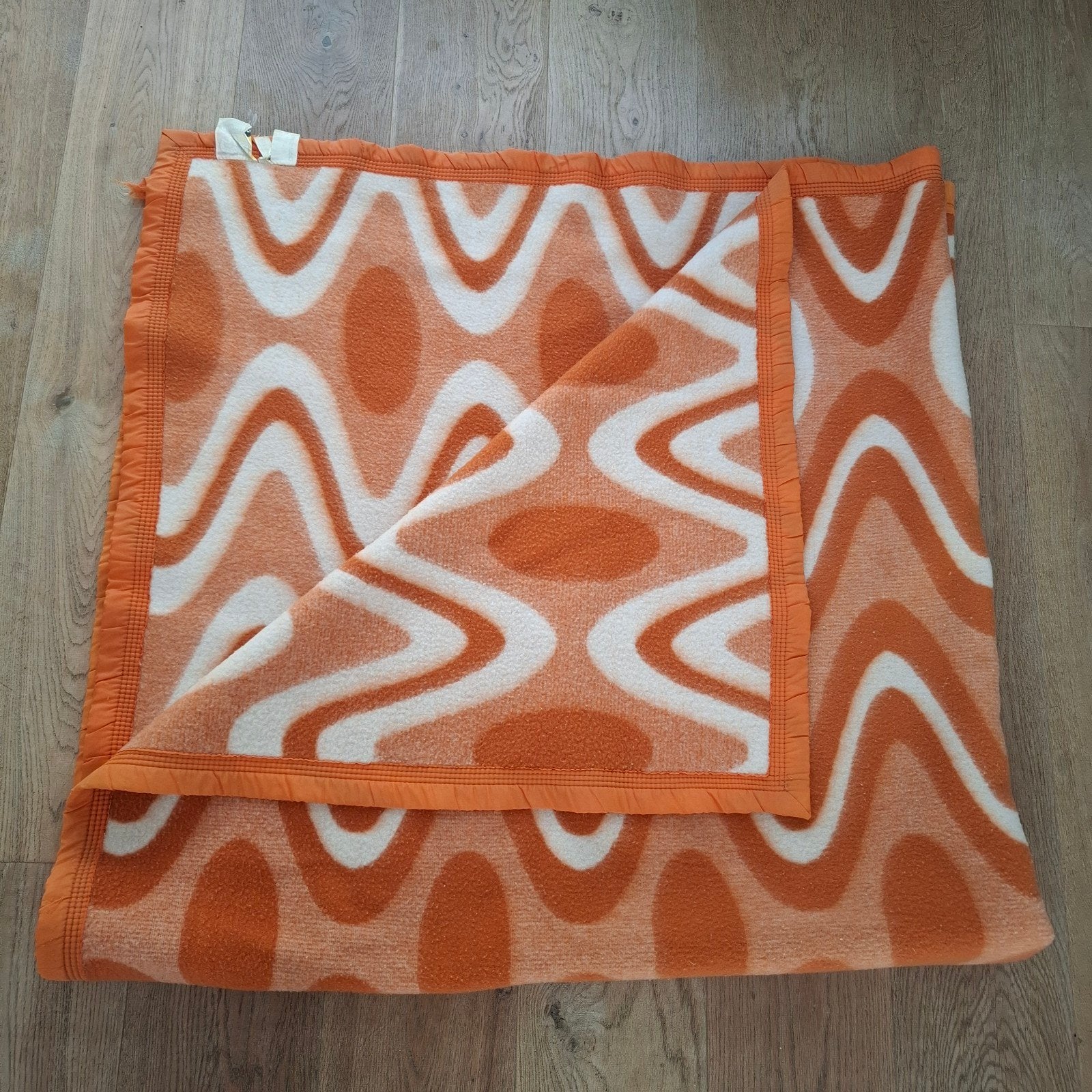 vintage deken donkeroranje le Mouflon, Huis en Inrichting, 220 cm, Gebruikt, Oranje, Ophalen of Verzenden