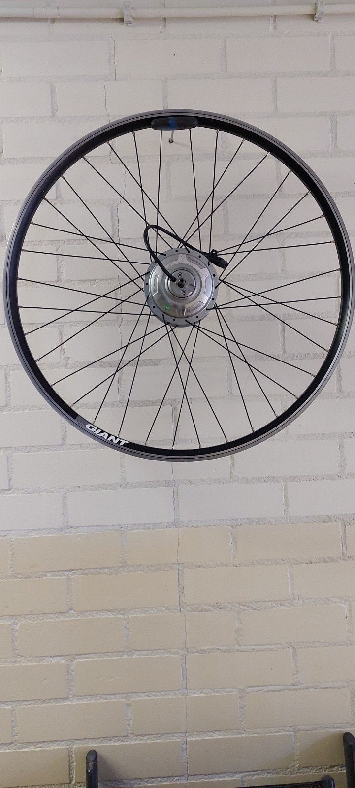 Giant voorwielmotor 3 pins zwart, Ophalen of Verzenden