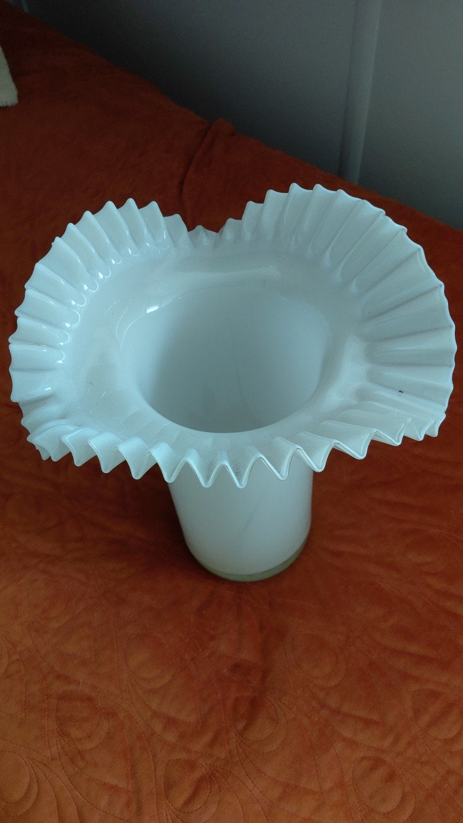Fenton art melk wit glazen vaas, Ophalen of Verzenden