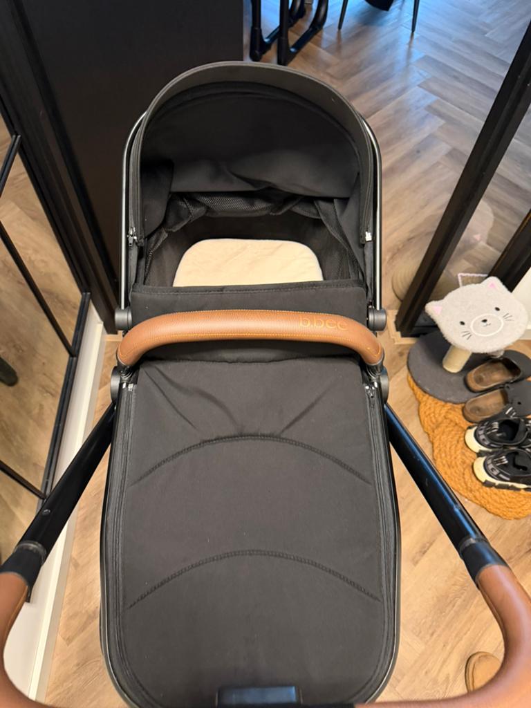 Bbee kinderwagen, Kinderen en Baby's, Kinderwagens en Combinaties, Ophalen of Verzenden, Zo goed als nieuw, Overige merken