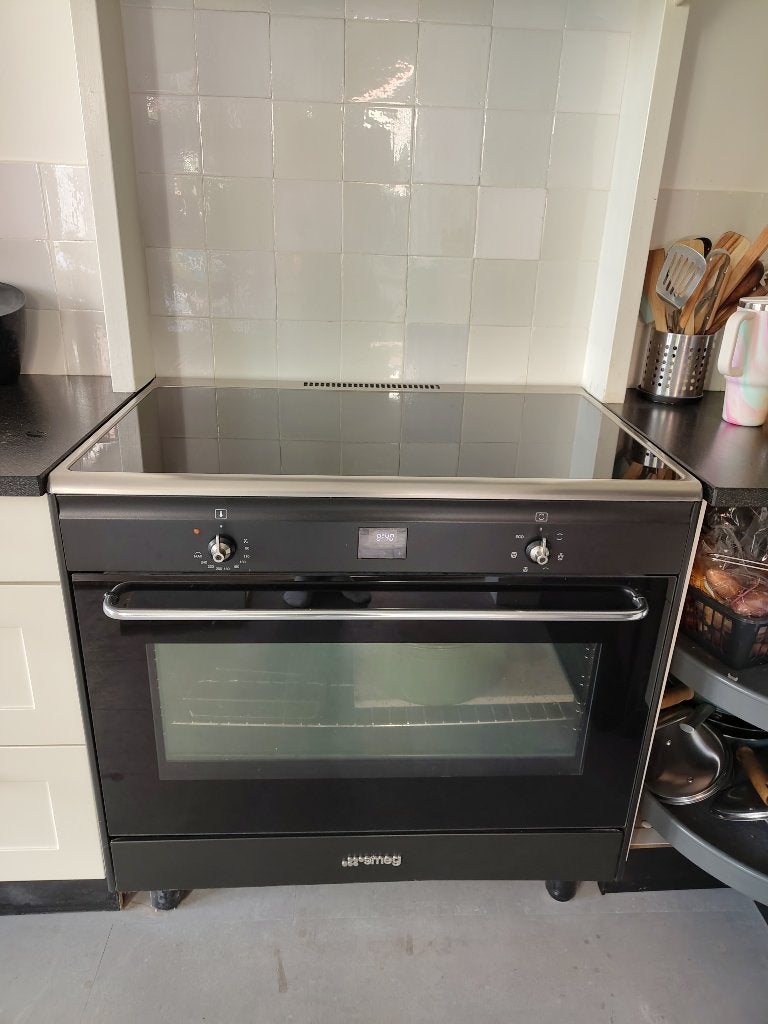 SMEG inductie fornuis met oven 90x60cm - CG90IANT9, Witgoed en Apparatuur, Fornuizen, Ophalen, Gebruikt, 60 cm of meer, 4 kookzones