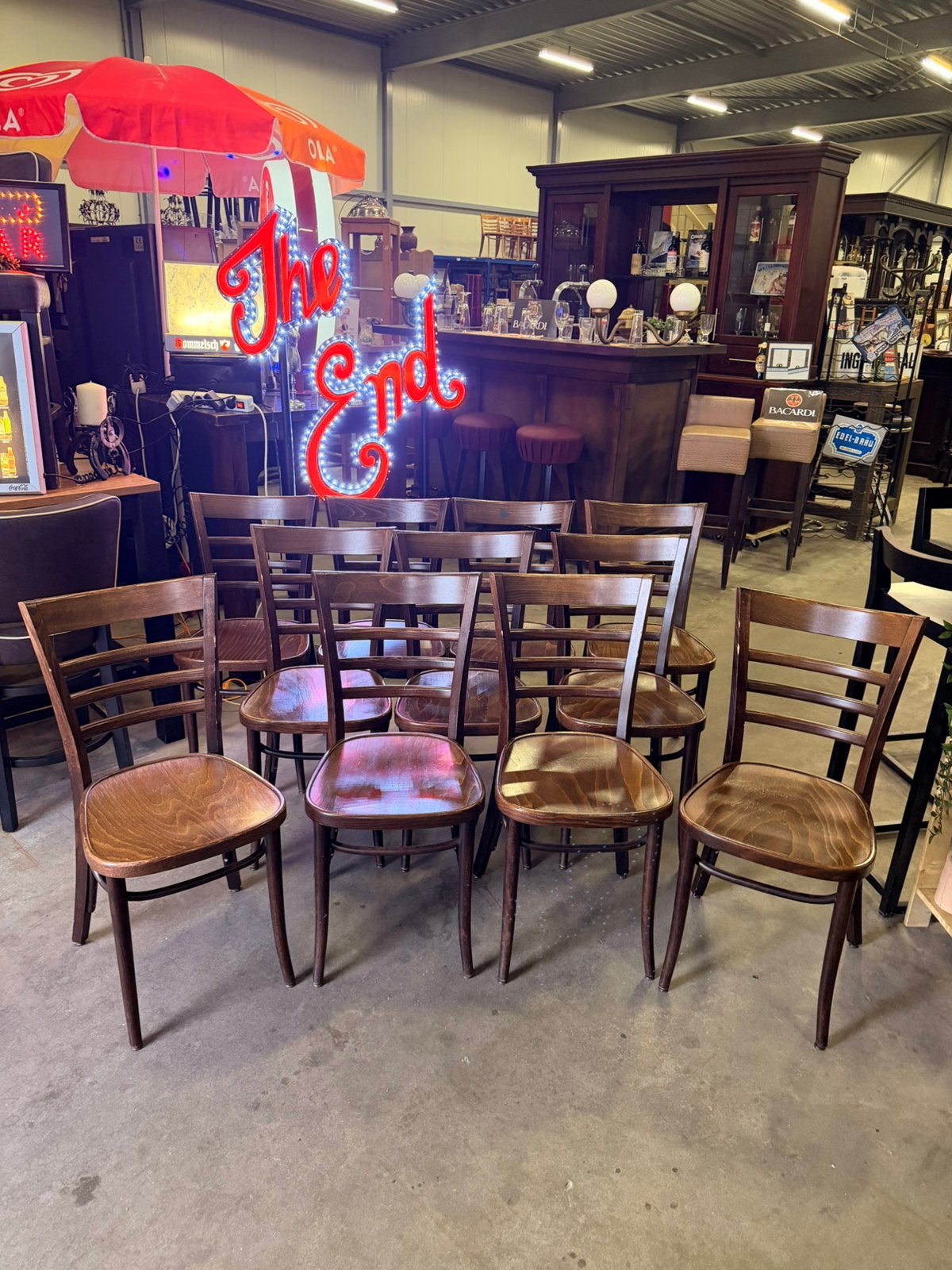 Bistro cafe kroeg bar thonet stoelen, Gebruikt, Bruin, Bistro bar kroeg toog mancave kantine, Ophalen of Verzenden