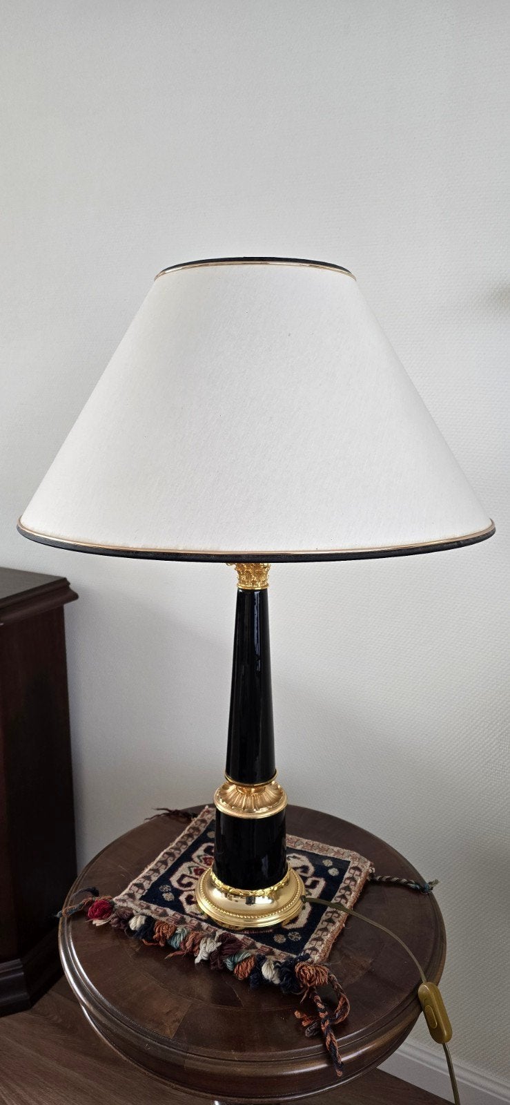 Elegante Tafellamp Zwart/Goud met Witte Kap, Ophalen, Overige merken, Met kap, E27 (groot)