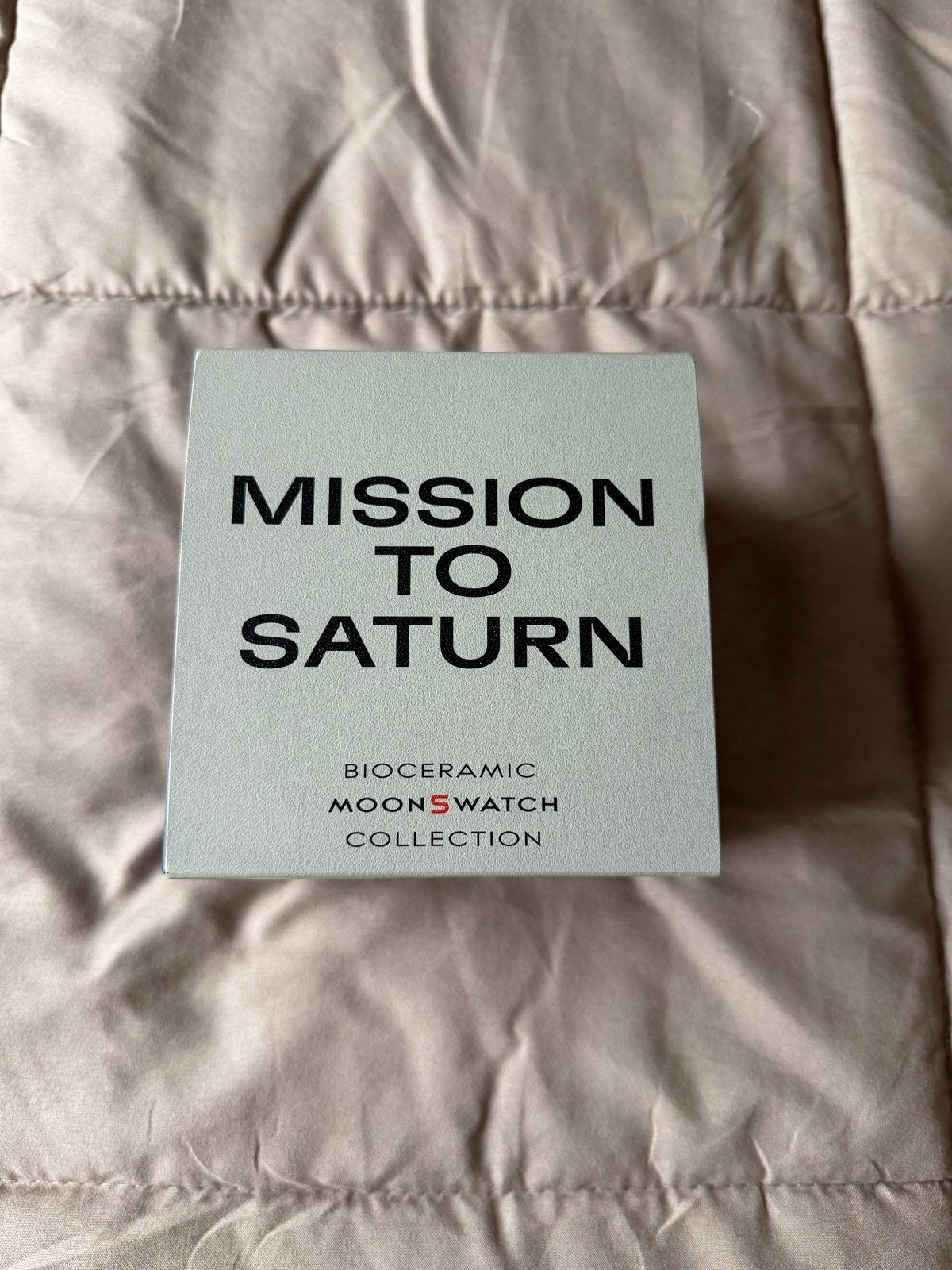 Swatch Omega Moonswatch Mission to Saturn - Nieuw, Sieraden, Tassen en Uiterlijk, Horloges | Heren, Kunststof, Polshorloge, Nieuw
