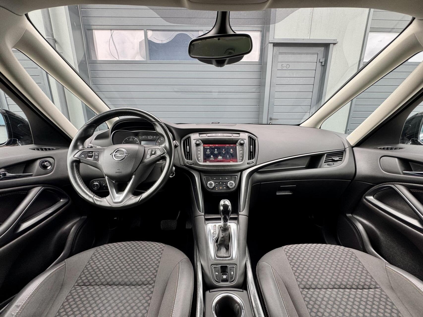 Opel Zafira 1.4 - 140pk Turbo Innovation | 7 PERSOONS | AUTO, Auto's, Opel, 15 km/l, 4 cilinders, Zwart, Bedrijf