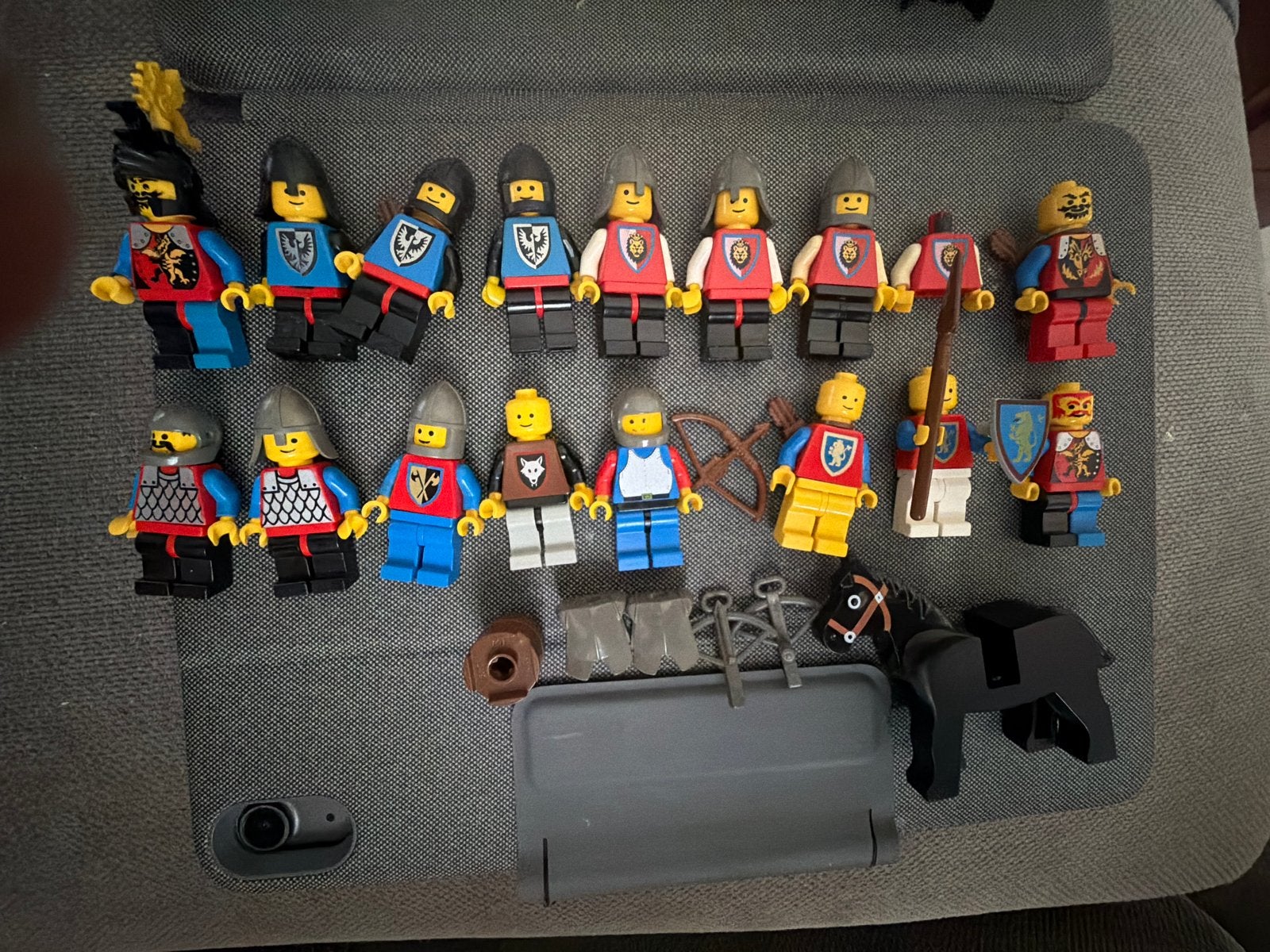 LEGO Castle Vintage  - Wolfpack, Black Falcon, Lion Knights,, Ophalen of Verzenden, Gebruikt, Overige merken