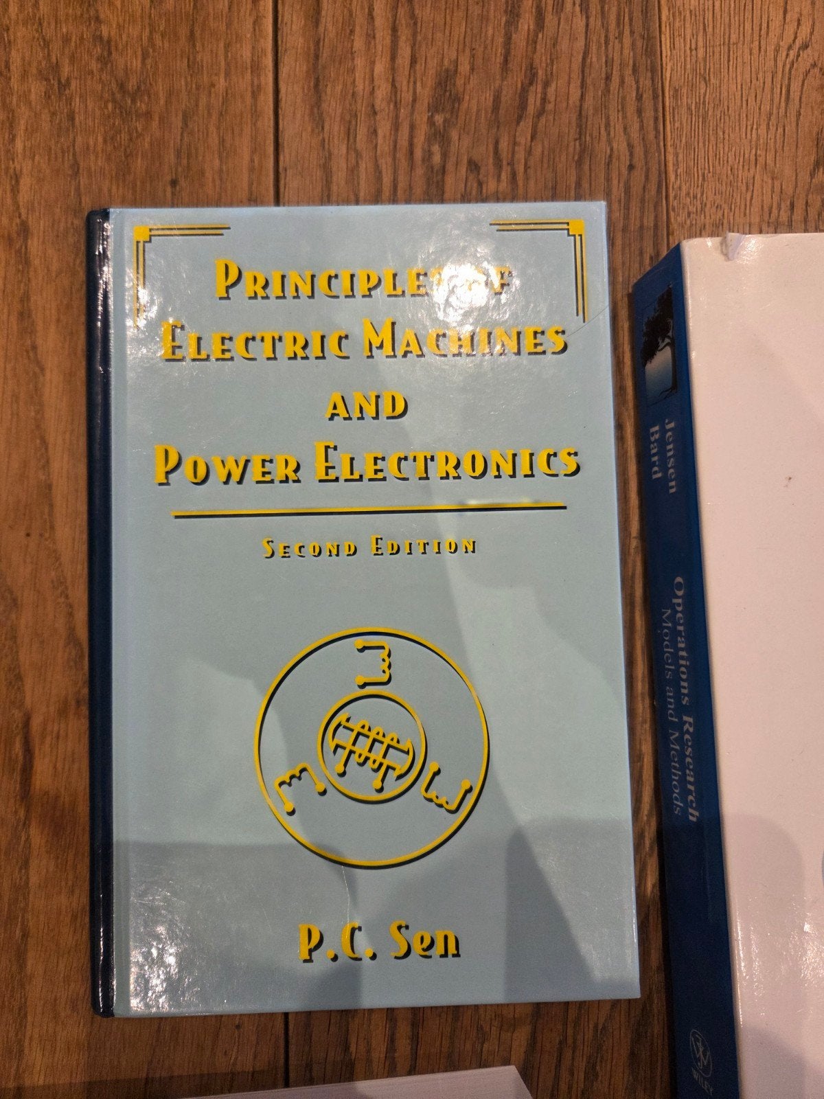 Principles of Electric Machines and Power Electronics, Boeken, Ophalen of Verzenden, Gelezen, Elektrotechniek, P.C. Sen