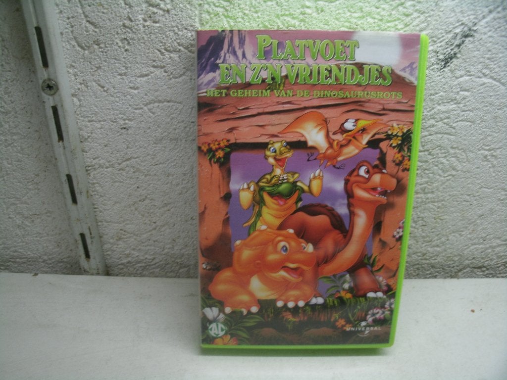 vhs 190a platvoet en z'n vriendjes het geheim van de dinosau, Cd's en Dvd's, VHS | Kinderen en Jeugd, Alle leeftijden, Ophalen of Verzenden