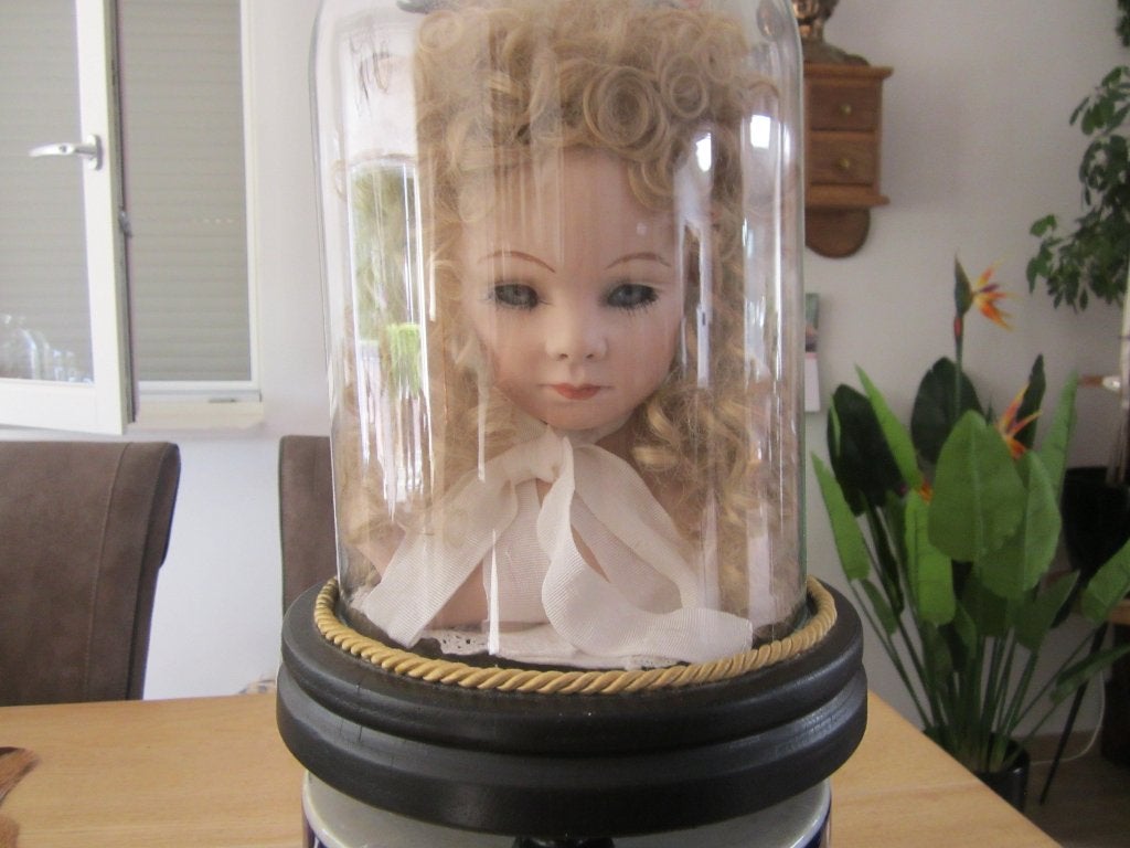 BUSTE BROCANTE, Verzenden