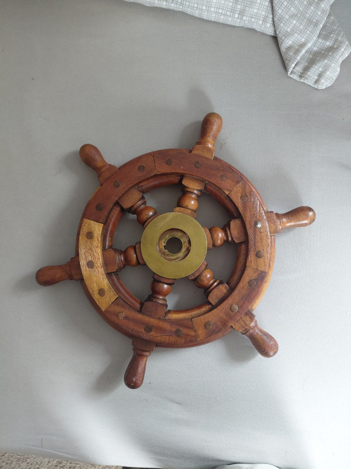 Decoratief houten stuurwiel met messing accenten, Watersport en Boten, Accessoires en Onderhoud, Ophalen of Verzenden, Gebruikt