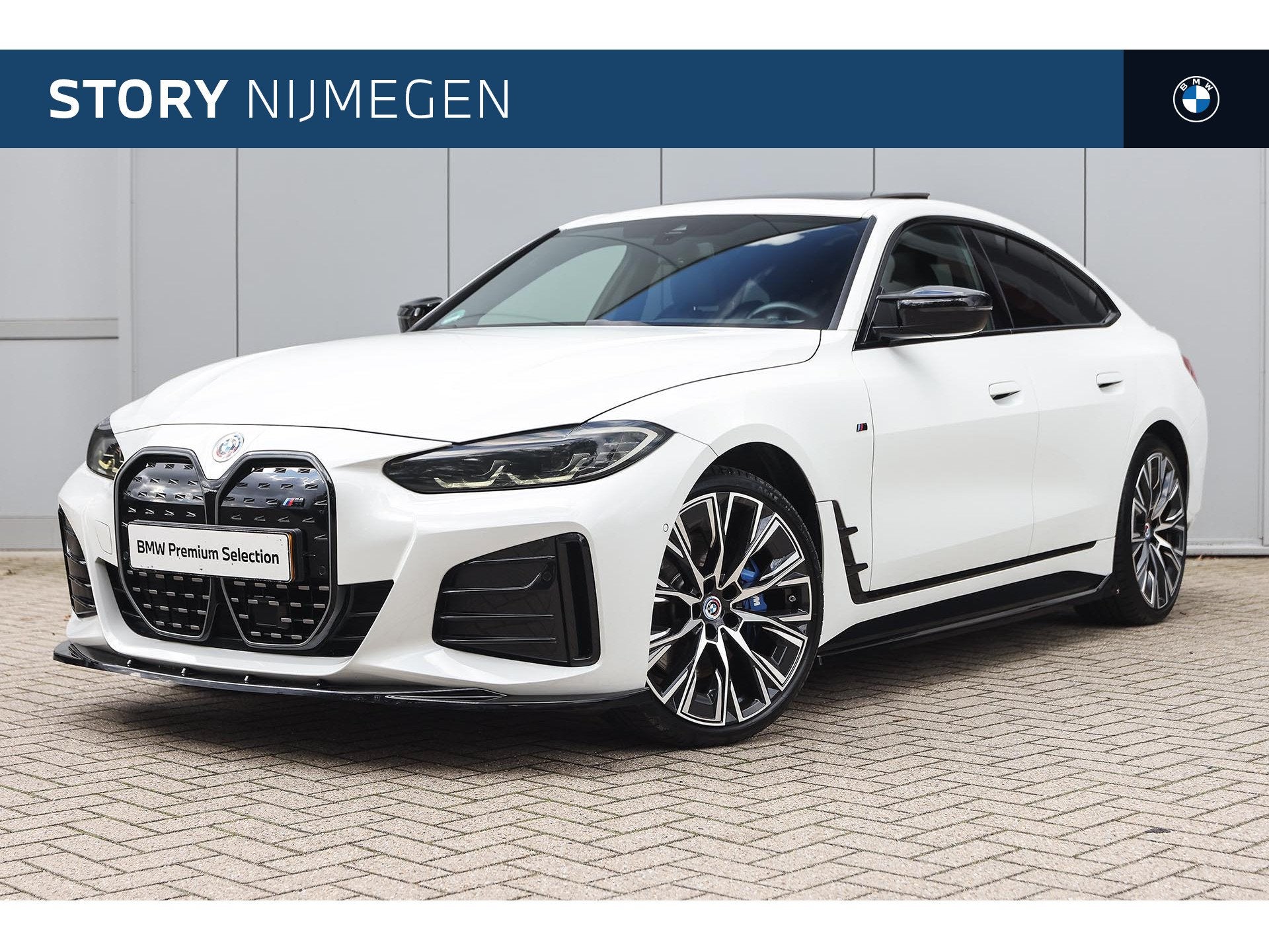 BMW i4 eDrive40 High Executive M Sport / Trekhaak / Schuif-k, Auto's, Dealer onderhouden, Achterwielaandrijving, Gebruikt, 590 km