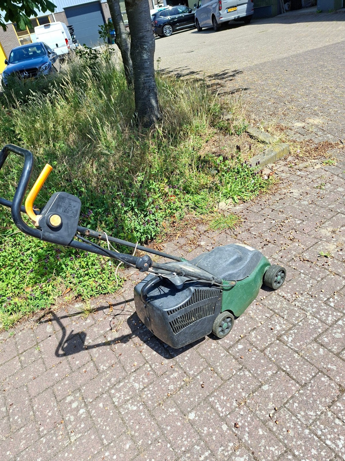 Elektrische grasmaaier met opvangbak, Tuin en Terras, Cirkelmaaier, Gebruikt, Elektrische grasmaaier, Onbekend