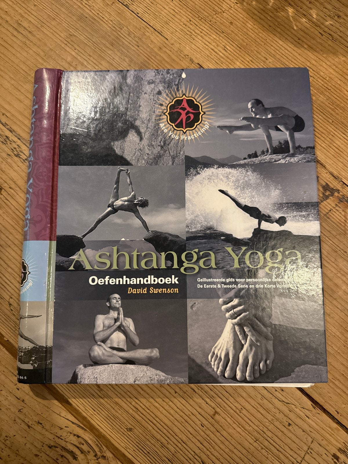Ashtanga Yoga Oefenhandboek - David Swenson, Boeken, Ophalen of Verzenden, Zo goed als nieuw, Gezondheid en Conditie