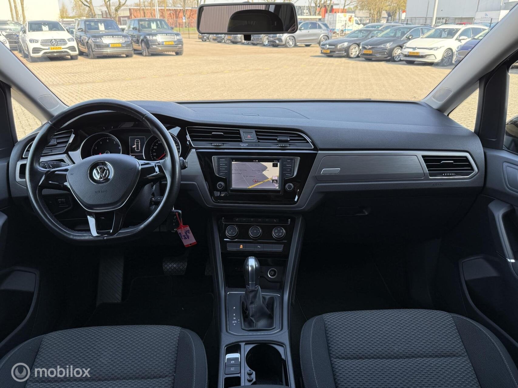 Volkswagen Touran 1.4 TSI Comfortline 7p AUTOMAAT | TOPSTAAT, Gebruikt, 4 cilinders, 7 stoelen, 19 km/l