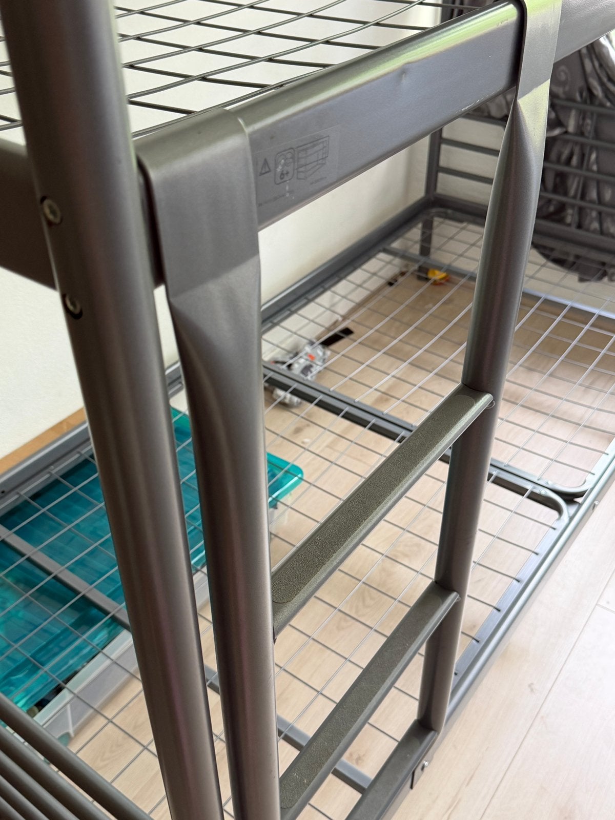 IKEA SVÄRTA Stapelbed 90x200 - Grijs, Ophalen, Gebruikt, 90 cm, Eenpersoons