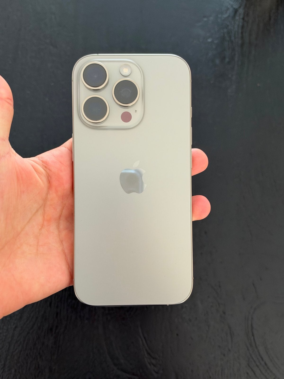iPhone 16 Pro 128GB Zilver - Zo goed als nieuw