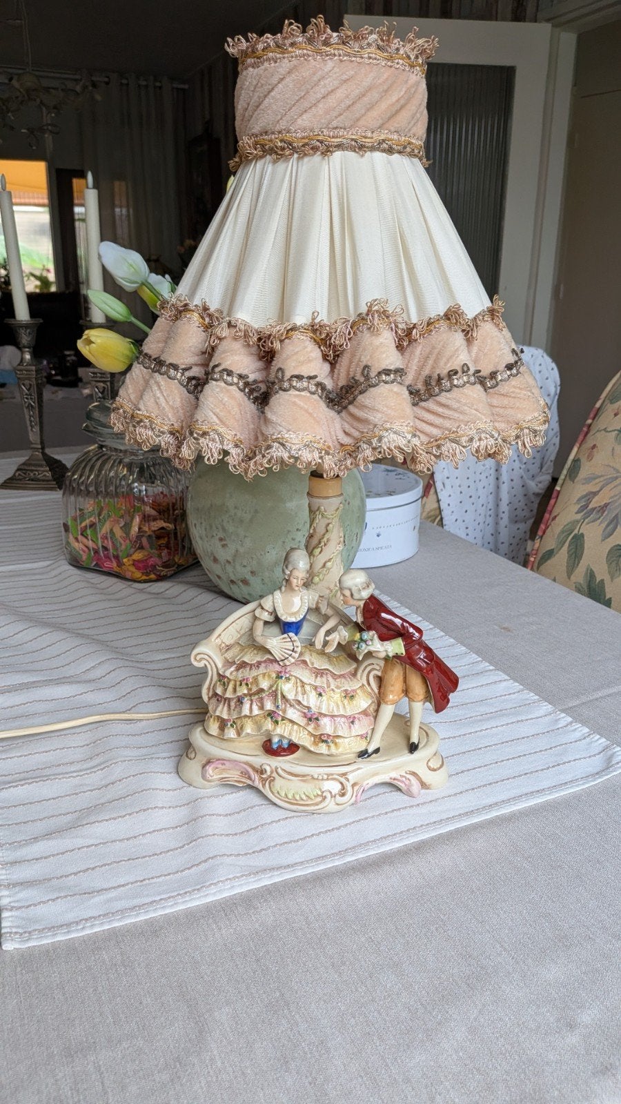 Antieke Duitse porseleinen figurenlamp – in rococo, Antiek en Kunst, Ophalen