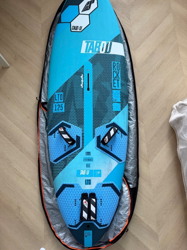 Windsurf, Watersport en Boten, Windsurfen, Ophalen of Verzenden, Zo goed als nieuw, Complete set, Met mast