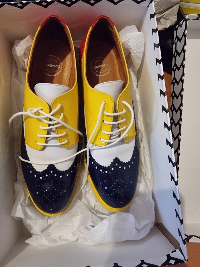 Dames brogue derby schoenen, kleurrijk, Italy, maat 37, Kleding | Dames, Overige kleuren, Brogue Deby, Nieuw, Ophalen of Verzenden