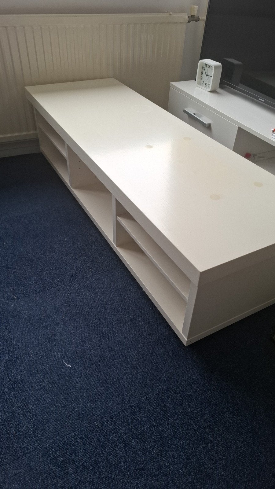 Wit tv meubel ( Off white ), Ophalen, Gebruikt