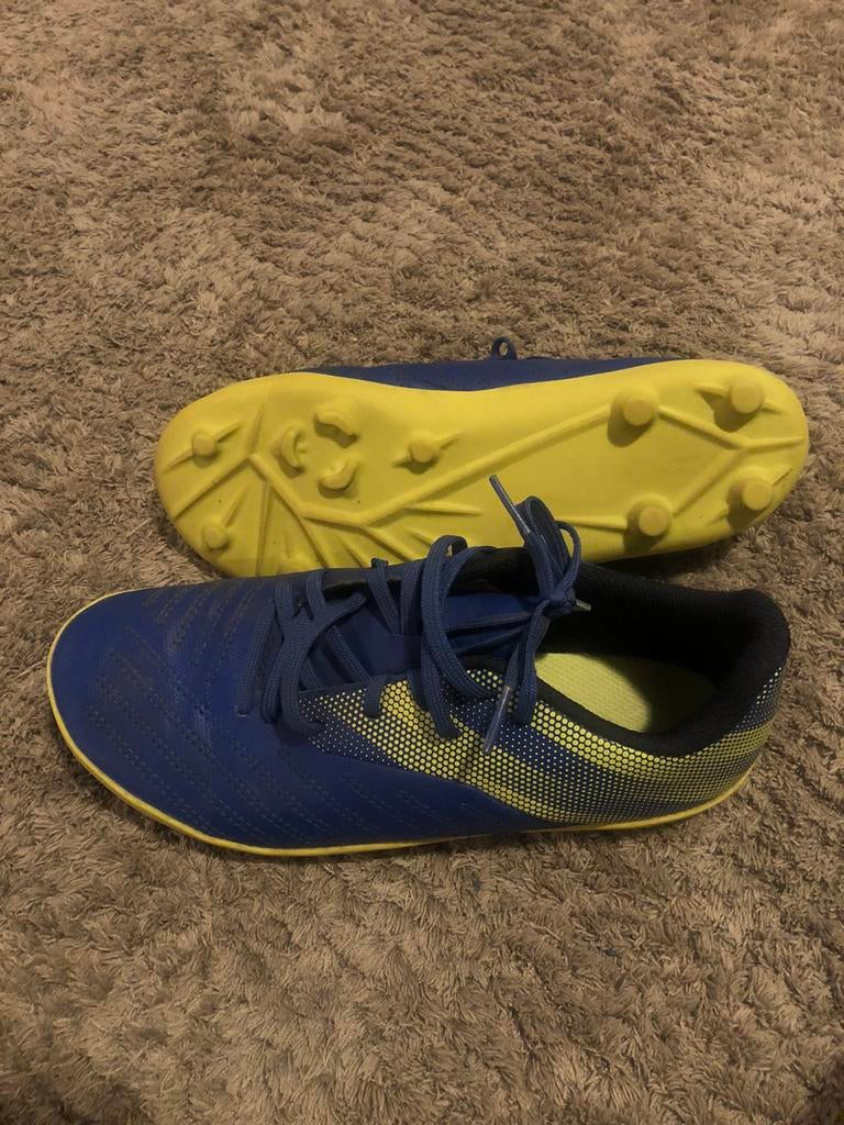 voetbalschoenen decathlon, Gebruikt, Sportschoenen, Ophalen of Verzenden, Jongen