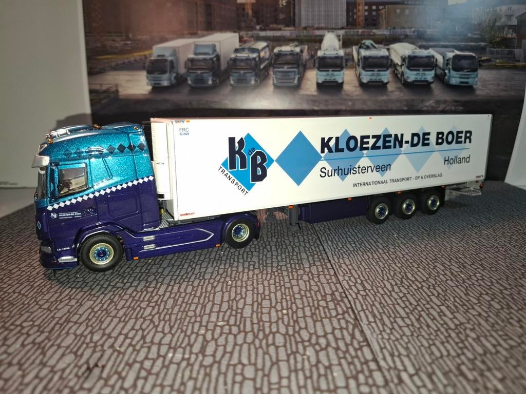 Daf XF met koeltrailer van Kloezen-De Boer wsi, Hobby en Vrije tijd, Modelauto's | 1:50, Ophalen of Verzenden, Nieuw, Bus of Vrachtwagen