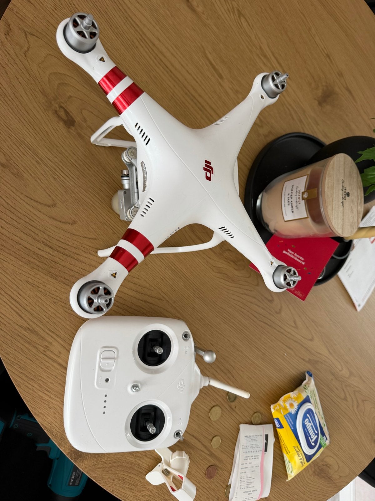 DJI Phantom 3 Standard Drone met Afstandsbediening, Gebruikt, Cameradrone, 100 tot 1000 meter, Gimbal (camerastabilisatie)