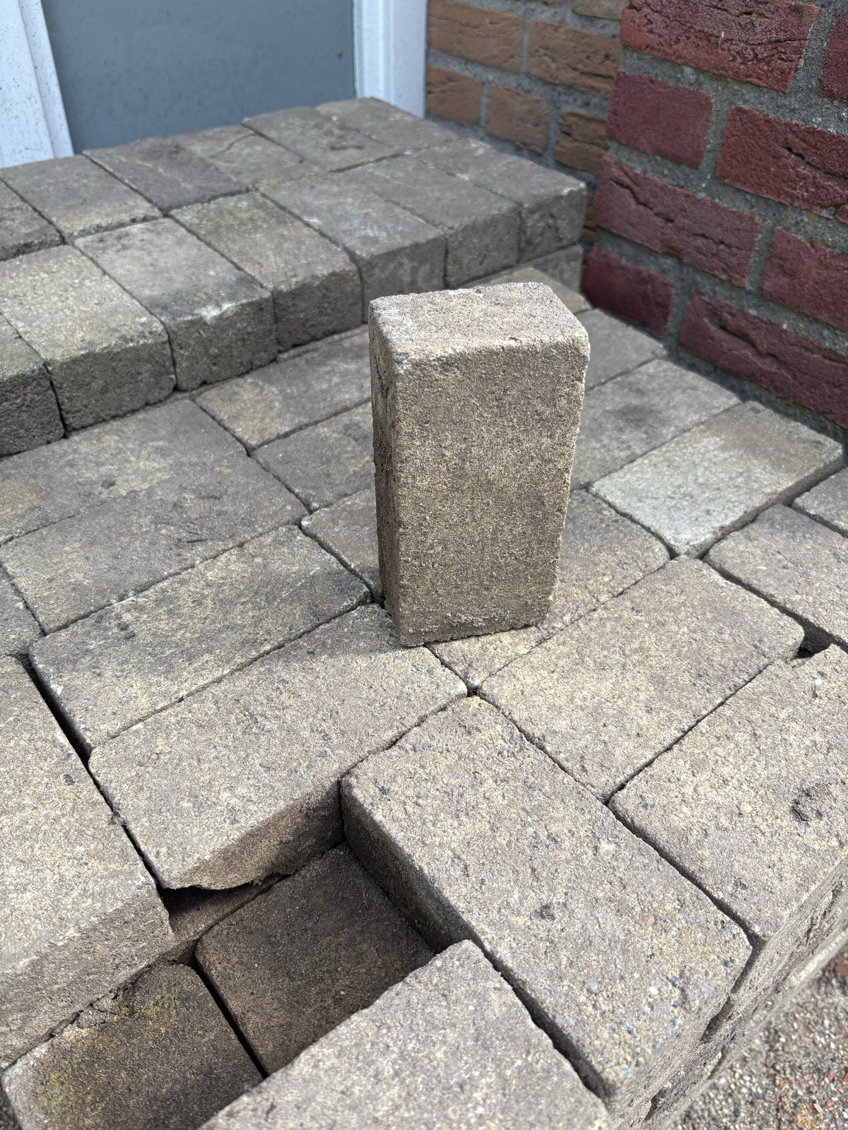 Gebruikte betonnen klinkers voor tuin of oprit, Ophalen, Gebruikt, Klinkers, Minder dan 5 m²