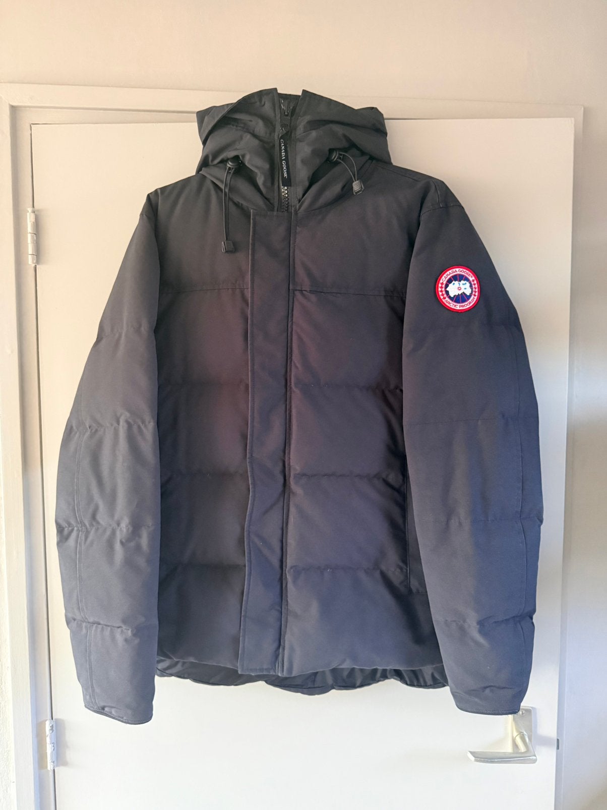 Canada Goose MacMillan Parka Navy – Maat L – Origineel, Ophalen of Verzenden, Gedragen, Maat 52/54 (L), Blauw