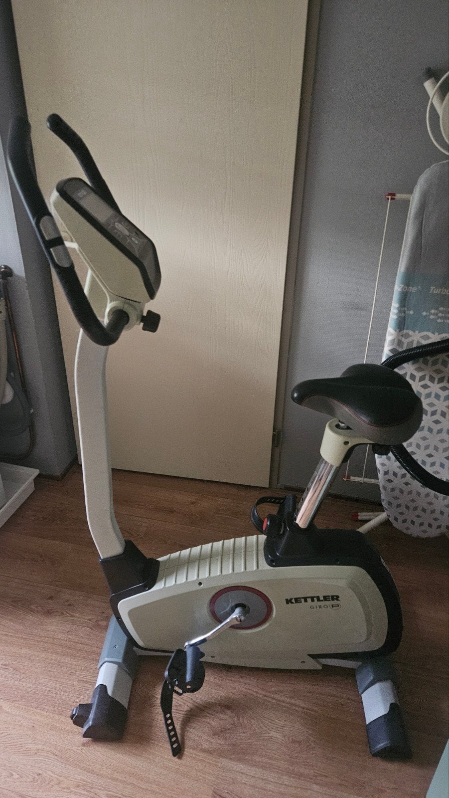 Kettler Giro P Hometrainer, Ophalen, Zo goed als nieuw, Metaal, Benen