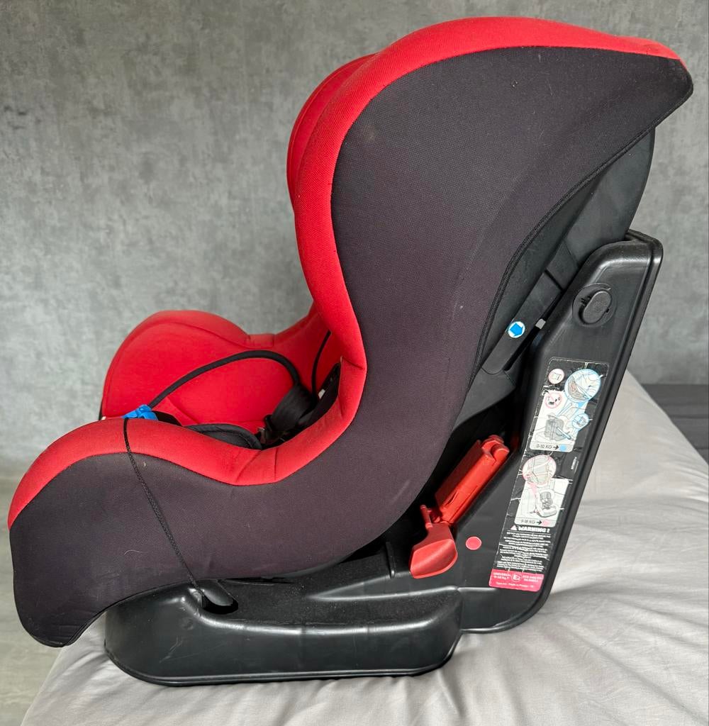 Ferrari kinder autostoeltje, Kinderen en Baby's, Autostoeltjes, Gebruikt, Overige merken, 0 t/m 18 kg, Autogordel, Zijbescherming