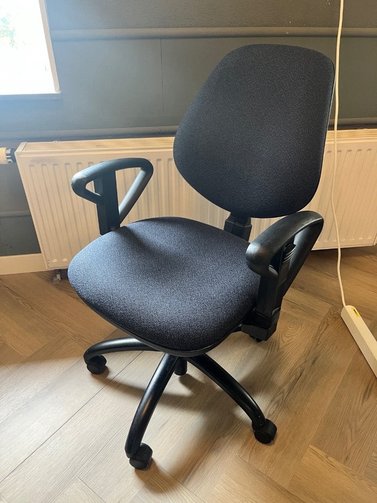 Bureaustoel donkerblauw, Ophalen, Gebruikt, Blauw, Bureaustoel
