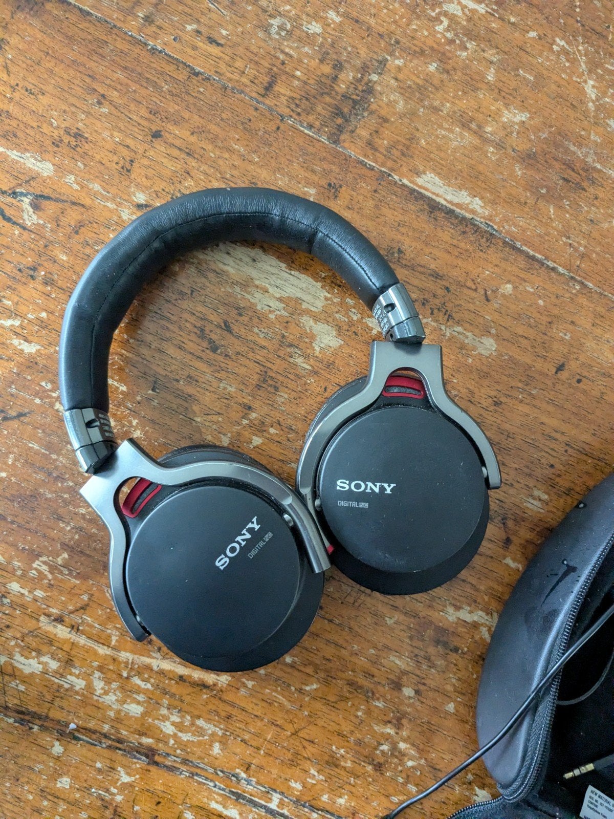 Sony MDR-1RNC Noise Cancelling Hoofdtelefoon met Hoes, Gebruikt, Zwart, Draagtas/etui, Ophalen of Verzenden