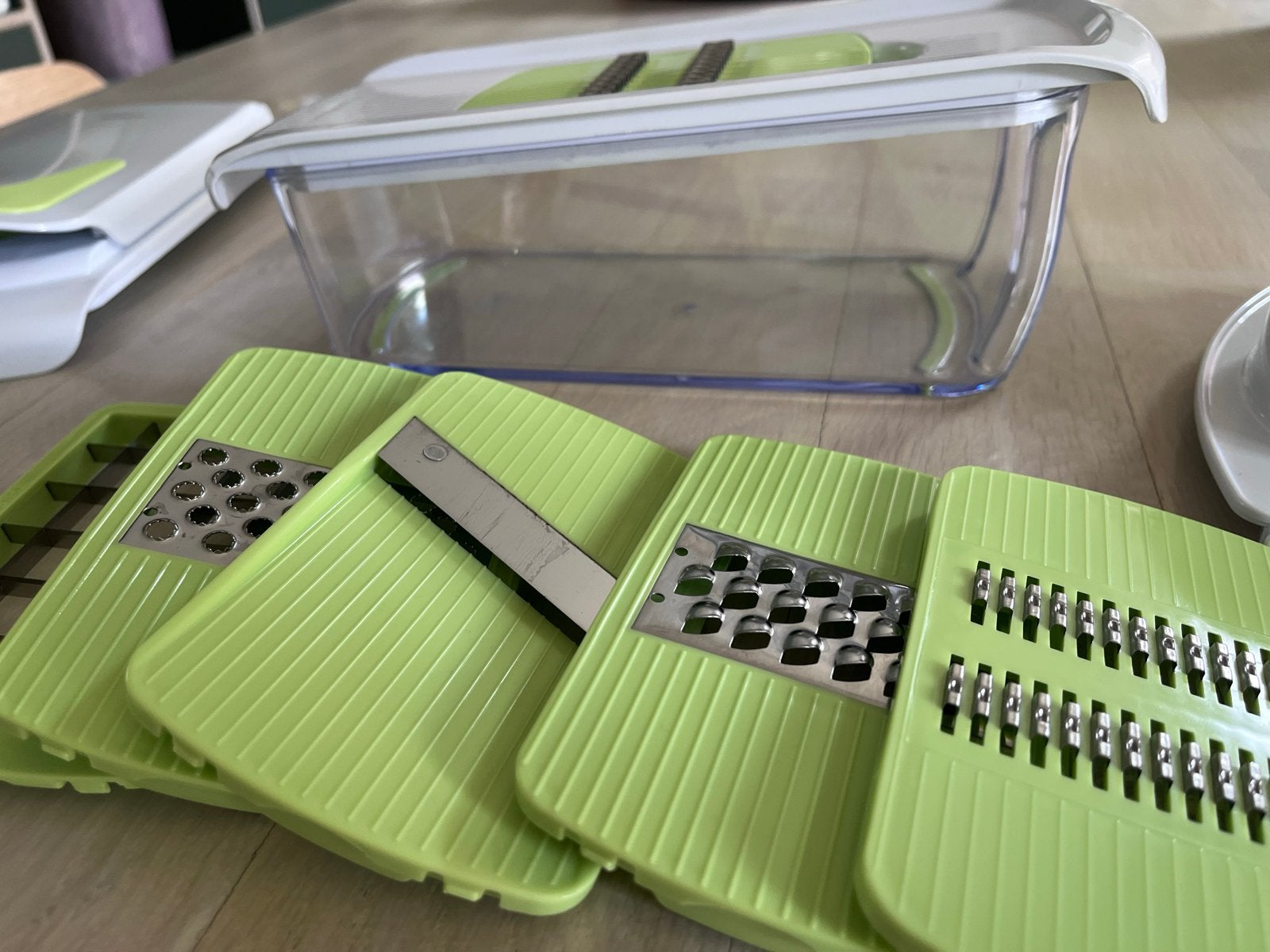 Mandoline met diverse opzetstukken, Ophalen, Overige typen, Kunststof, Zo goed als nieuw