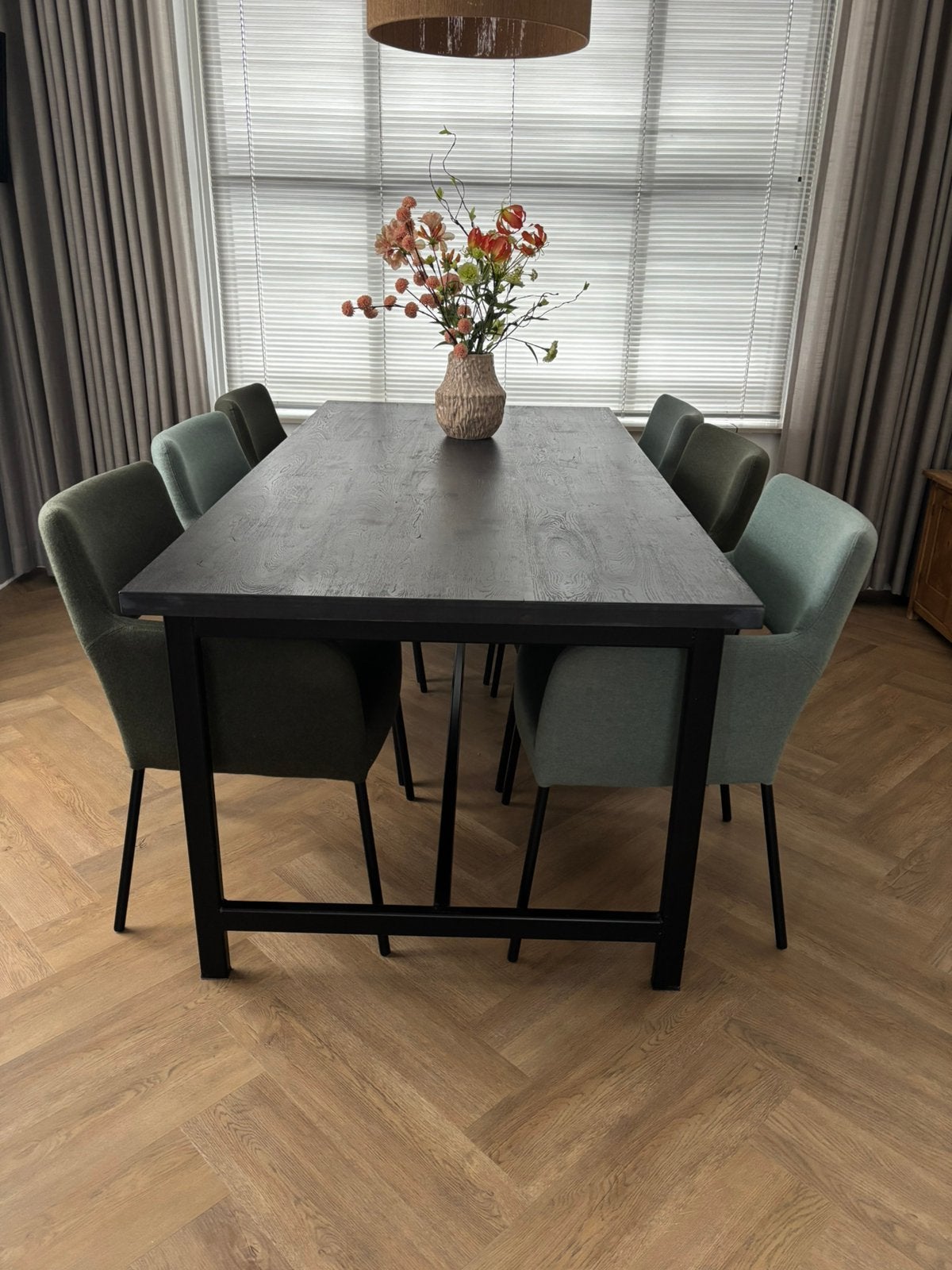 Eetkamertafel eiken, Ophalen, Zo goed als nieuw, 4 tot 6 stoelen