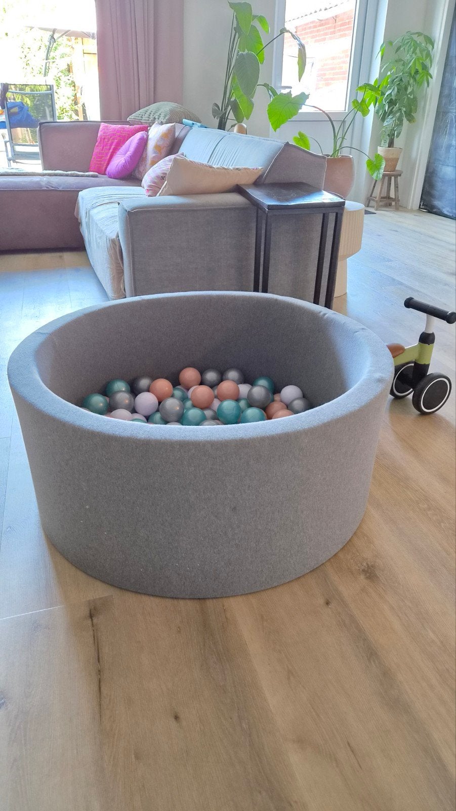 Moje ballenbak met ballen, Ophalen, Zo goed als nieuw, Jongen of Meisje