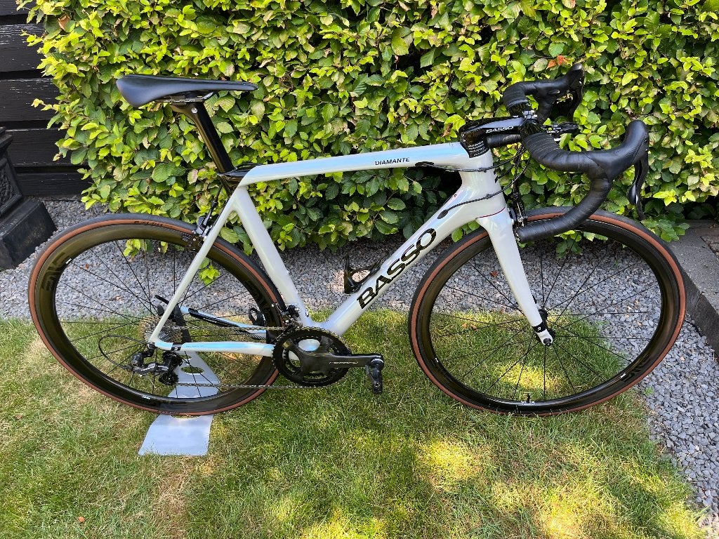 Basso Diamante | Custom opgebouwd | Italiaanse racefiets, Gebruikt, Carbon, Velgrem, Meer dan 20 versnellingen