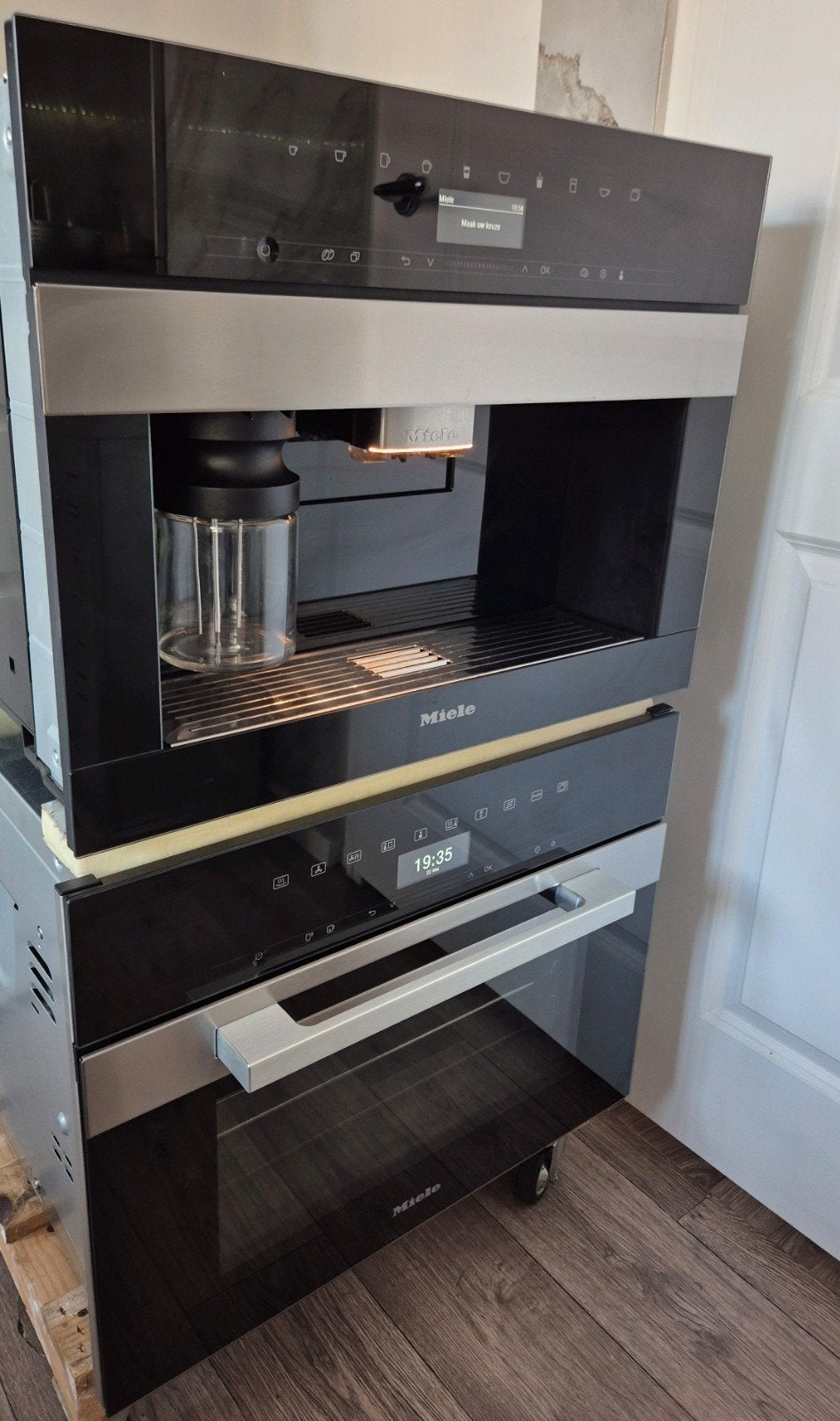Nieuwste model Miele koffiemachine CVA7445 +combi oven stoom, Ophalen, Gemalen koffie, 10 kopjes of meer, Koffiemachine