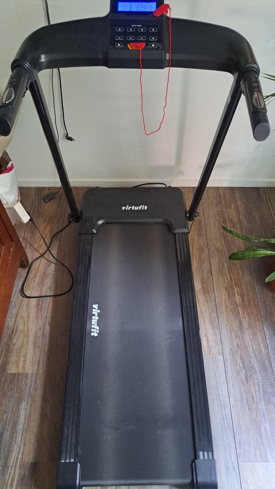 VirtuFit Loopband - Ideaal voor thuisworkouts, Sport en Fitness, Ophalen
