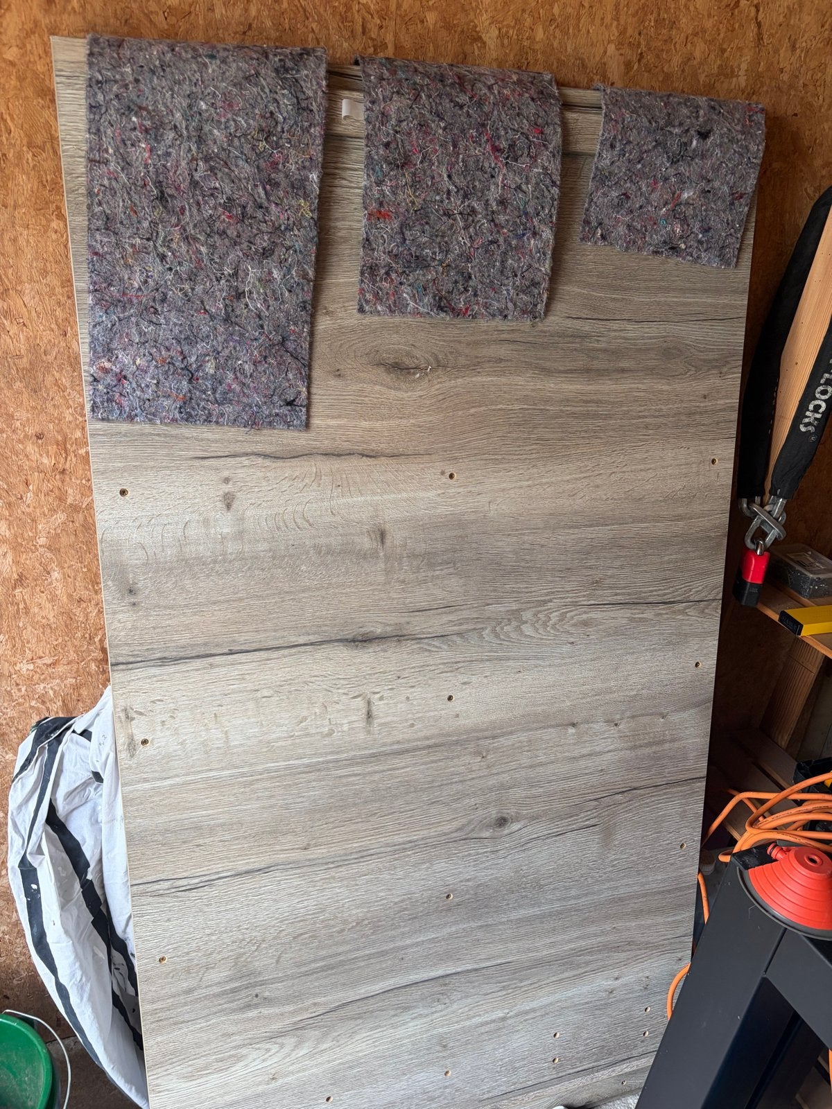 Eettafel 160x90 cm met metalen poten, Gebruikt, 150 tot 200 cm, Vier personen, Rechthoekig