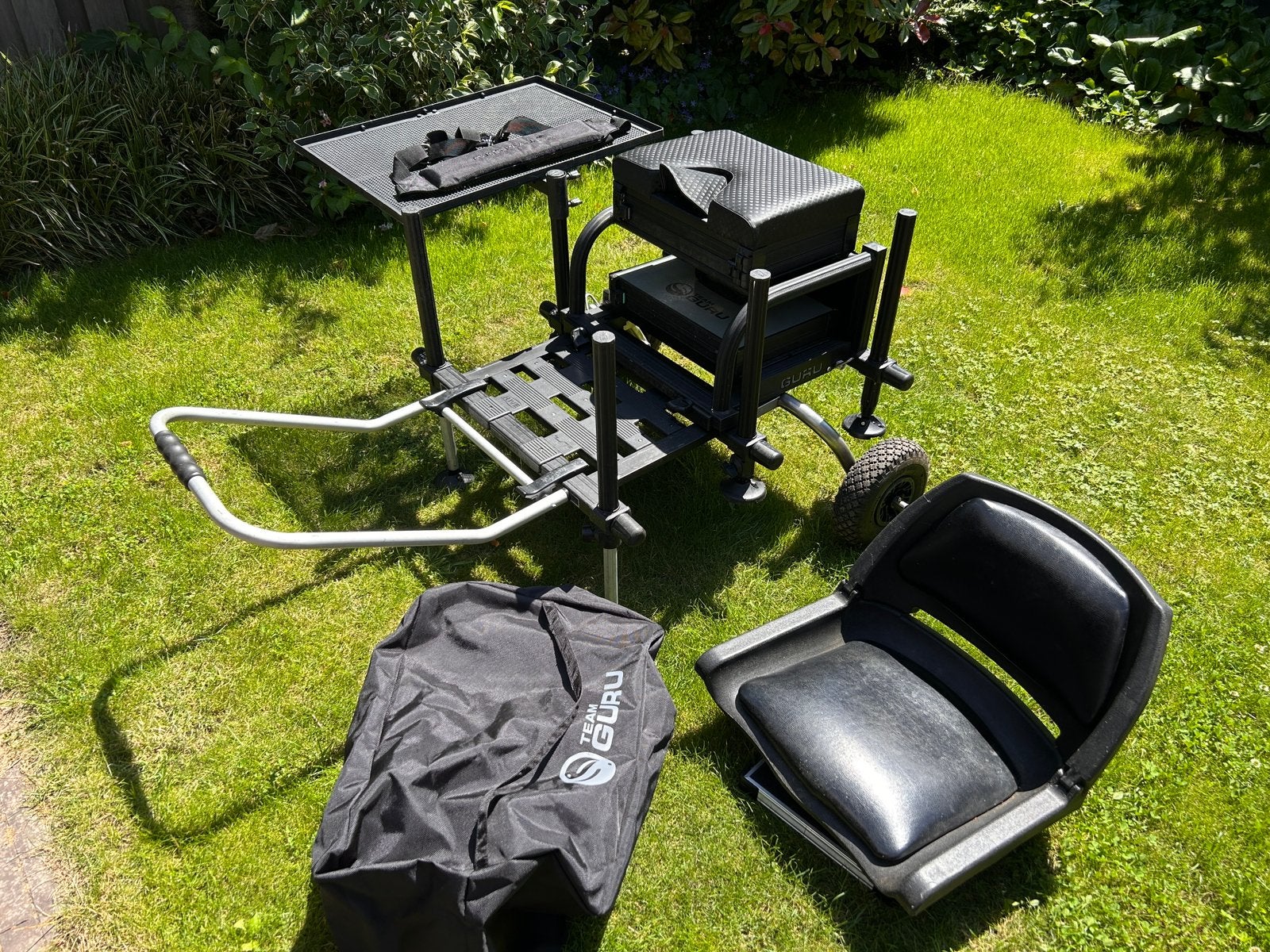 Rive ST8 Guru Edition Seatbox — Topconditie | Compleet, Watersport en Boten, Hengelsport | Witvissen, Ophalen, Zo goed als nieuw