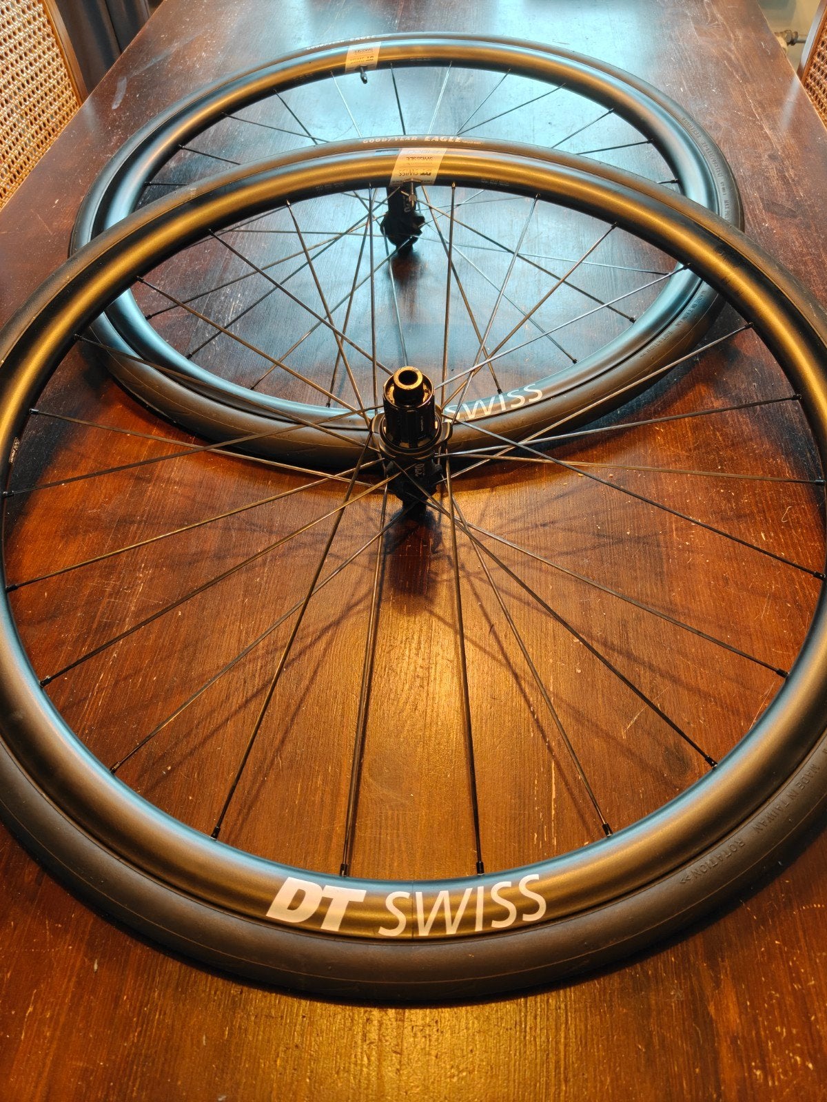 DT Swiss E 1800 Spline 30 Wielset met Goodyear Eagle banden, Wiel, DT Swiss, Ophalen of Verzenden, Zo goed als nieuw